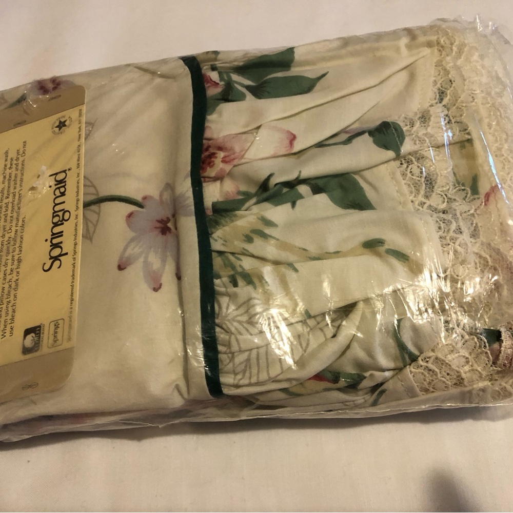 vintage floral two standard  pillow cases